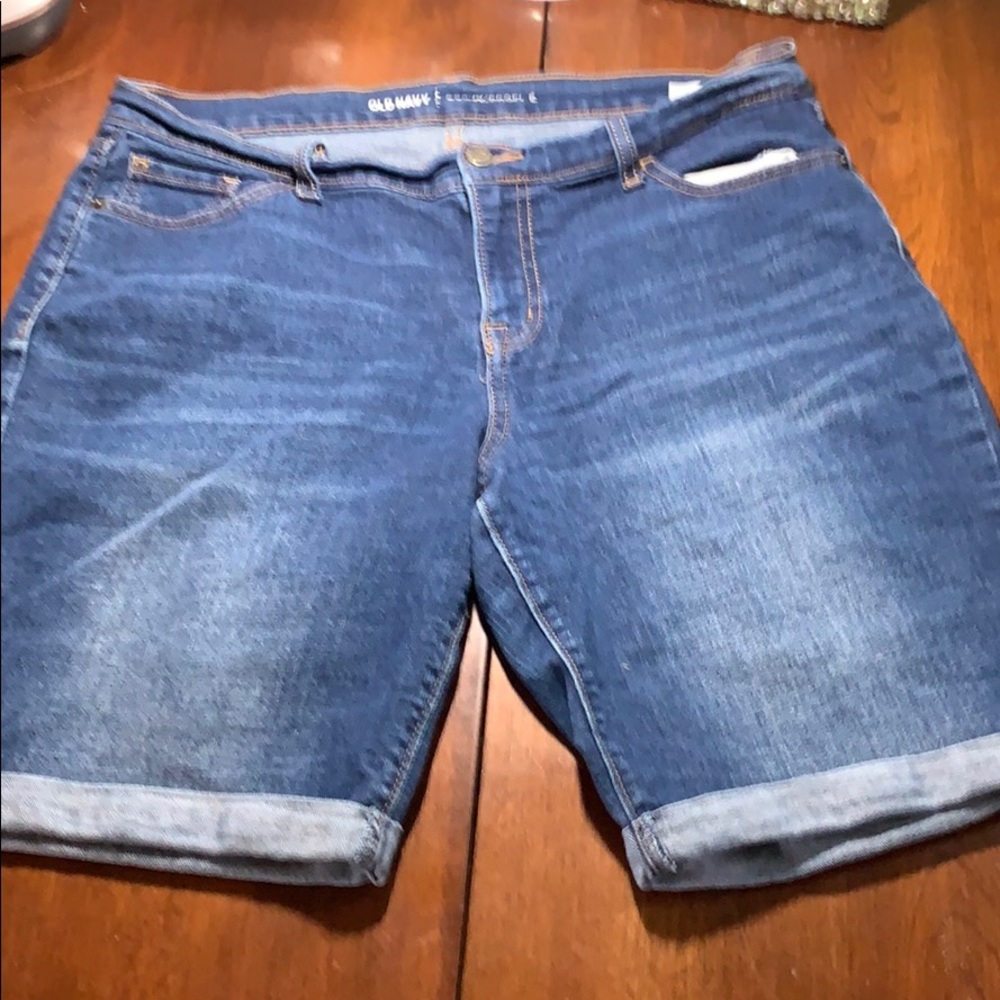 Cuffed Shorts